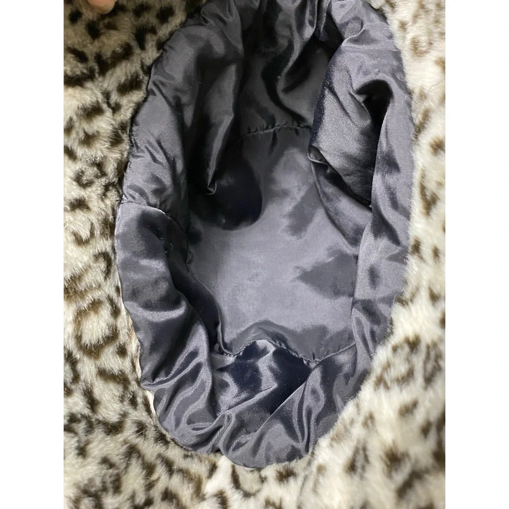 VTG Faux Fur Leopard Print Bucket Hat⁠ Y2K Mod Winter Hat⁠ ⁠Retro Statement Hat⁠